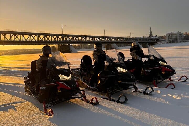 3 Days Lapland Aurora with Huskies and Reindeer Experience