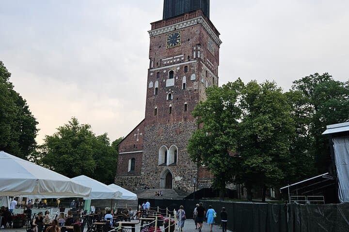 Medieval Turku: Castle & Old Town Private Tour from Helsinki