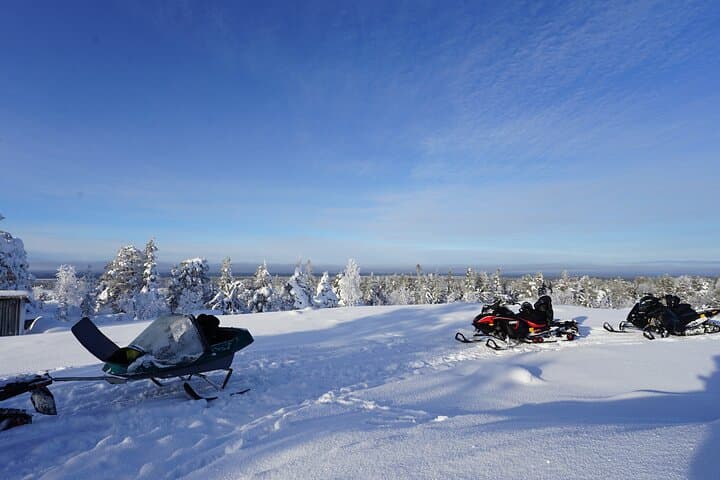 Snowmobile drive experience