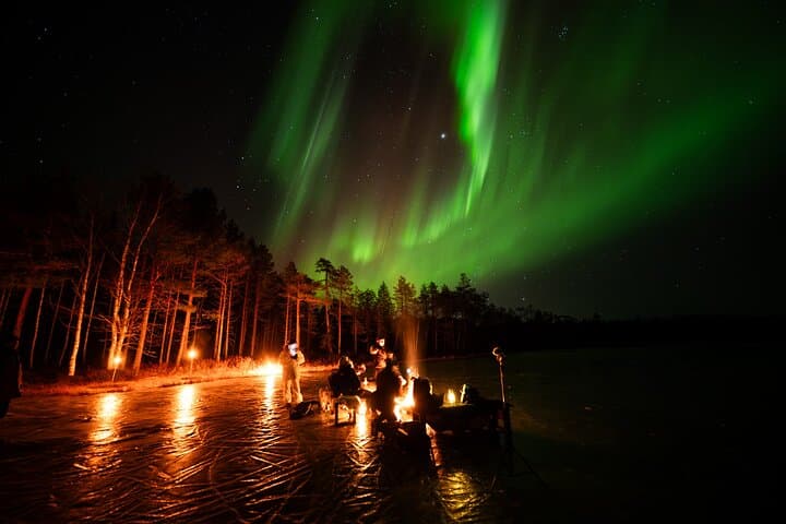 Campfire, warm beverages and snacks