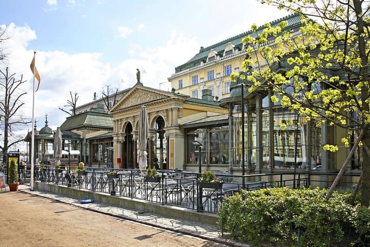 Best of Helsinki: Private City Highlights Tour