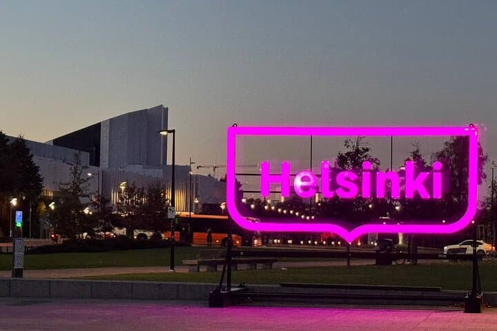 Evening Helsinki Highlights – Exclusive Private Drive