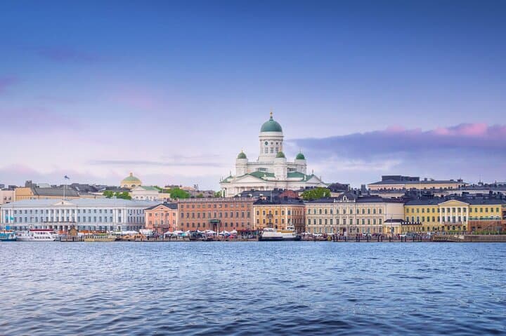 Helsinki Private Walking Tour with a Local