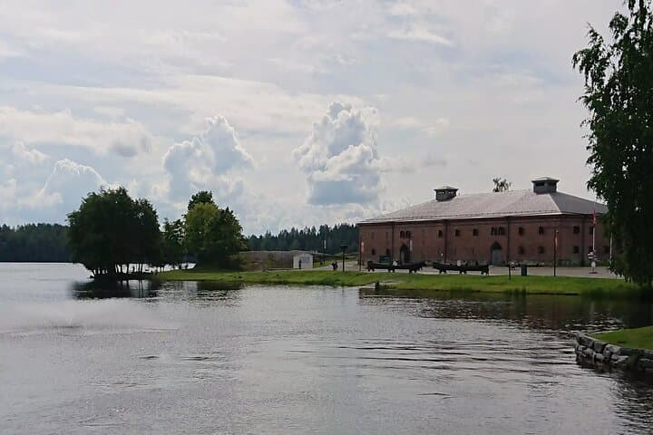 Savonlinna's Top Sights Unveiled: A Self-Guided Audio Tour