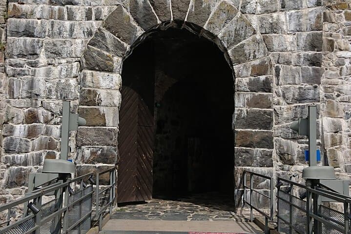 Savonlinna's Top Sights Unveiled: A Self-Guided Audio Tour