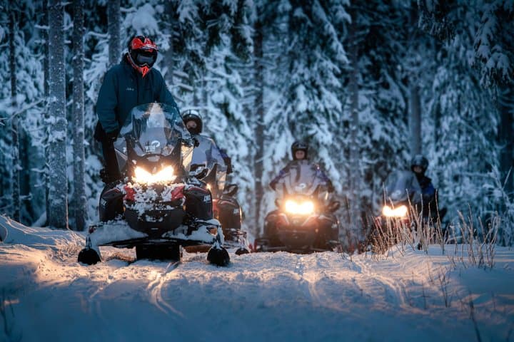 Arctic Circle Snowmobile Safari for Beginners in Rovaniemi