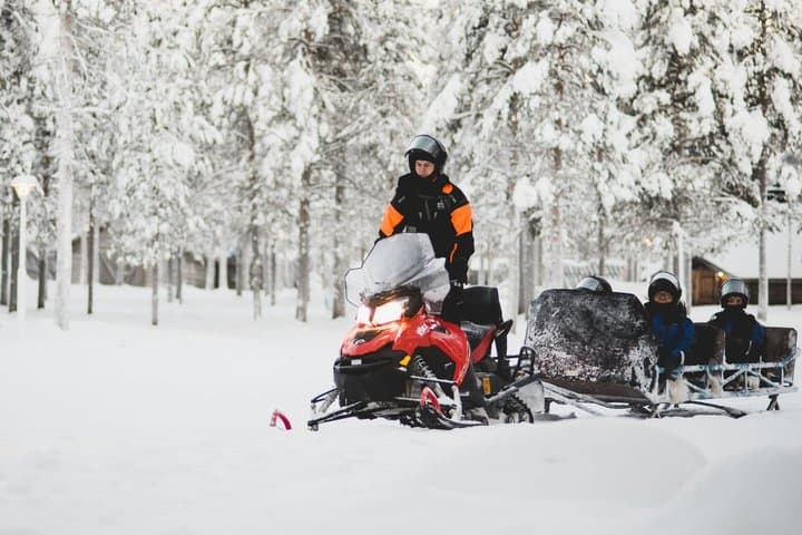 Arctic Circle Snowmobile Safari for Beginners in Rovaniemi
