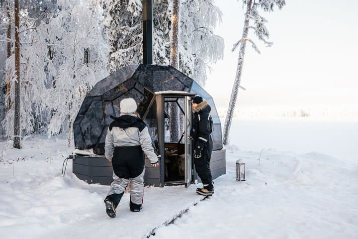 Icebreaker Expedition: Private Fishing & Igloo Gastronomy