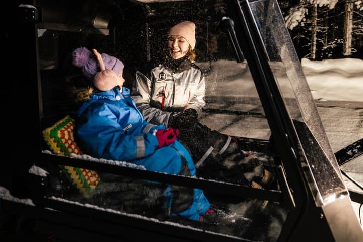 PRIVATE SERVICE Glass Igloo Dinner Under Northern Lights*****