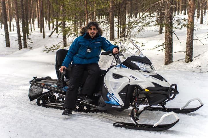 Full Day Snowmobiling & Ice Fishing - Saariselkä