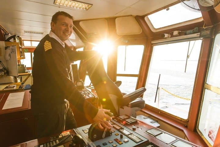 Rovaniemi: Arctic Explorer Icebreaker Cruise with Ice Floating